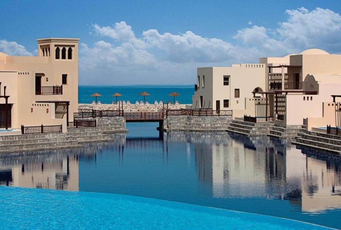 Peaceful Private Villa At Five Star Beach Resort ラアス・アル・ハイマ エクステリア 写真