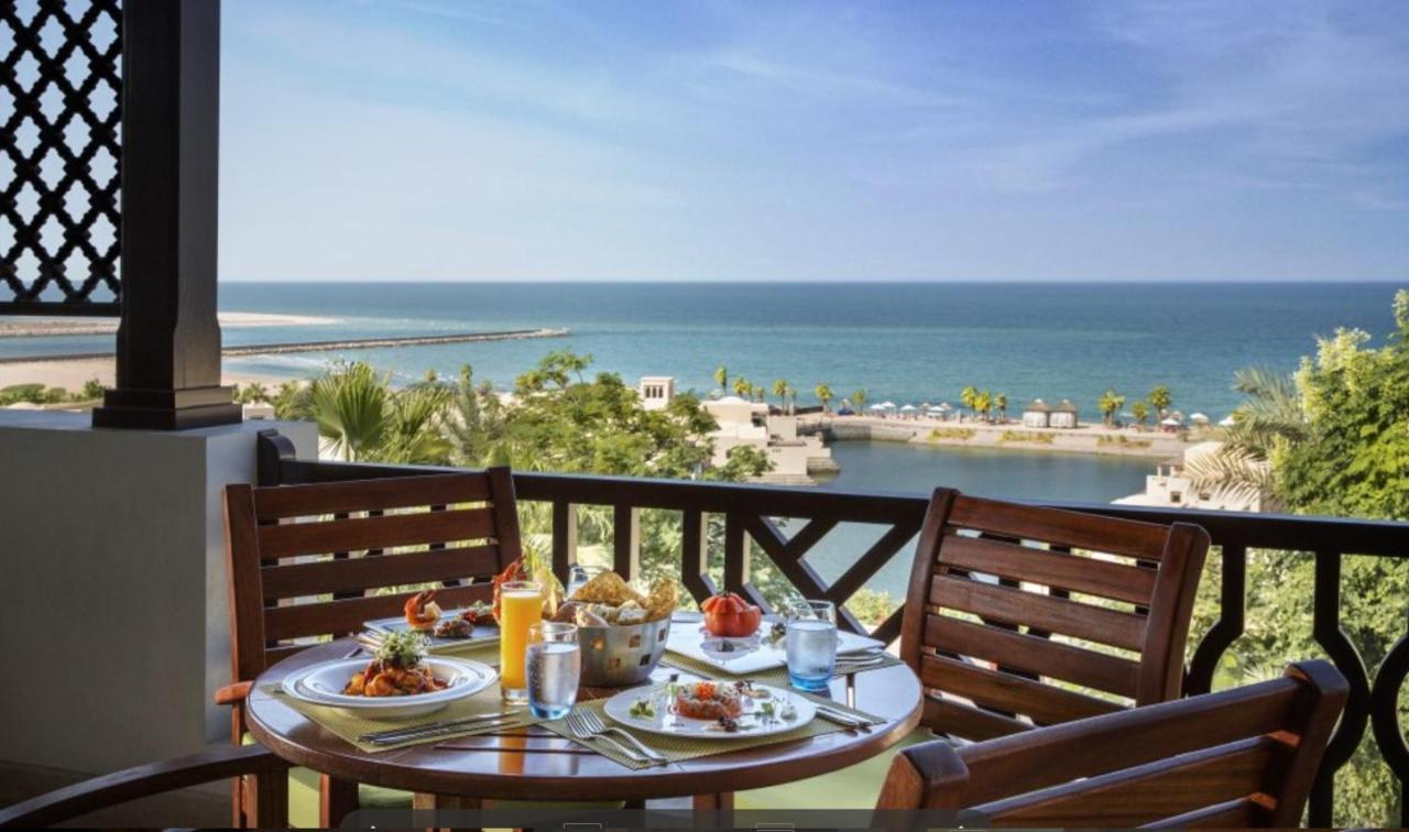 Peaceful Private Villa At Five Star Beach Resort ラアス・アル・ハイマ エクステリア 写真
